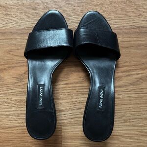 Nine West Kitten Heels Women’s Black Size 7.5